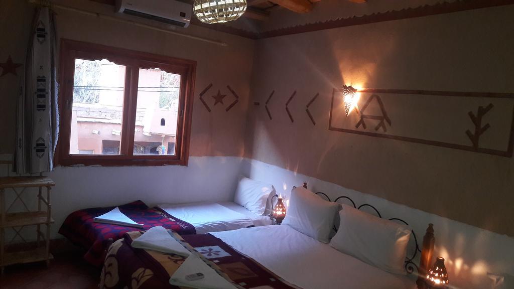 Auberge Des Peupliers Cafe Restaurant Akhendachou n'Ait Ouffi Dış mekan fotoğraf