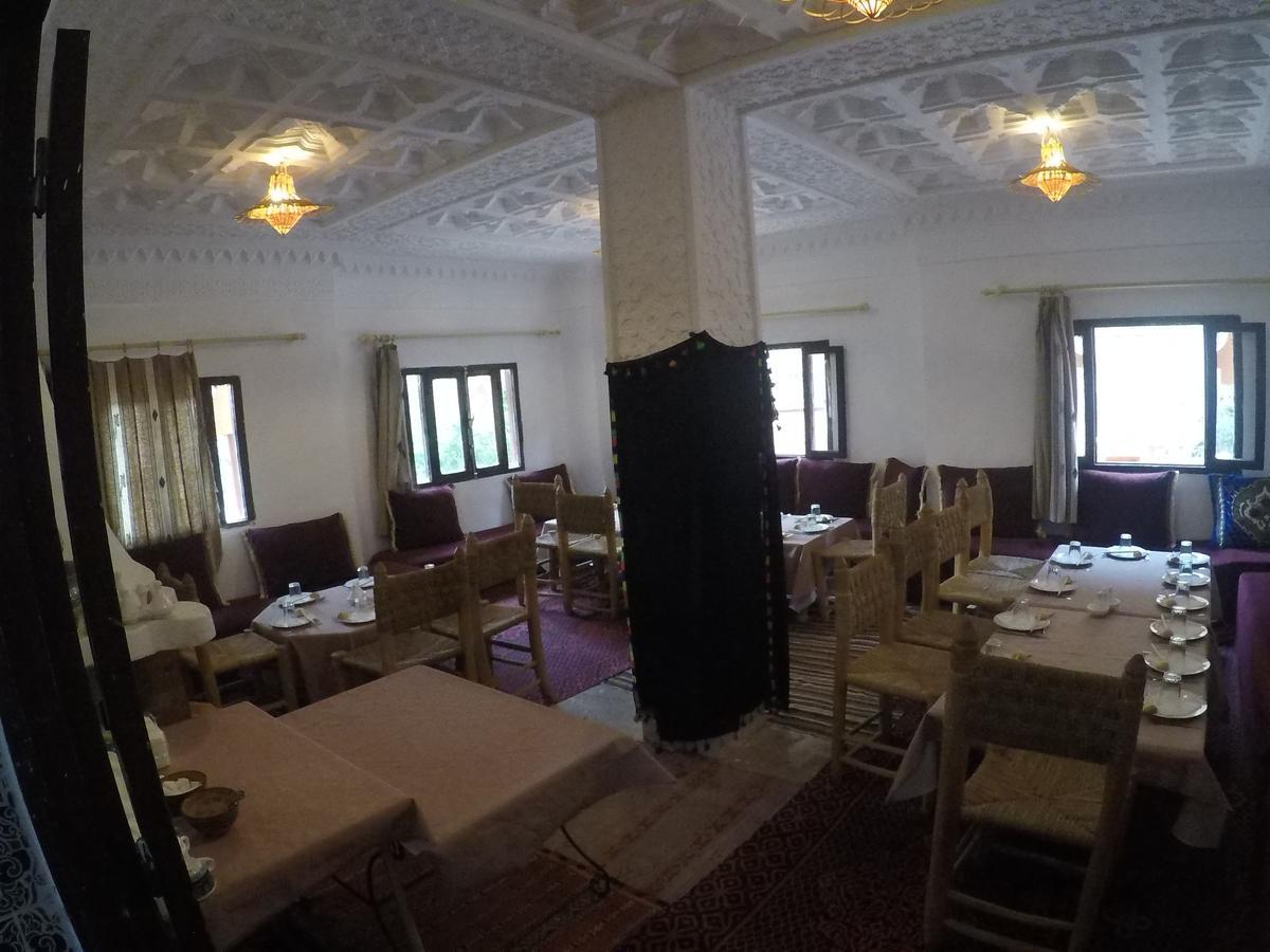 Auberge Des Peupliers Cafe Restaurant Akhendachou n'Ait Ouffi Dış mekan fotoğraf
